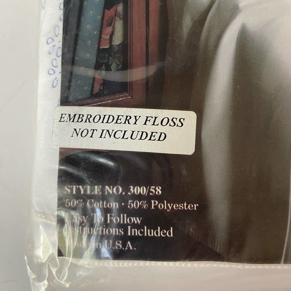 Tobin Stamped Embroidery One Pair Pillow Cases 300/58 Scalloped Edge USA New - Picture 6 of 7